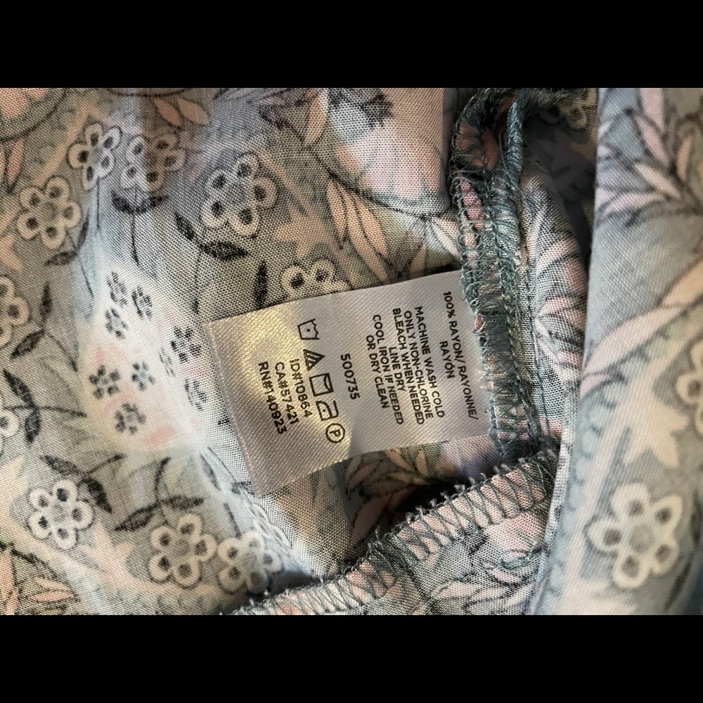 Loft Dress - Picture 4 of 6